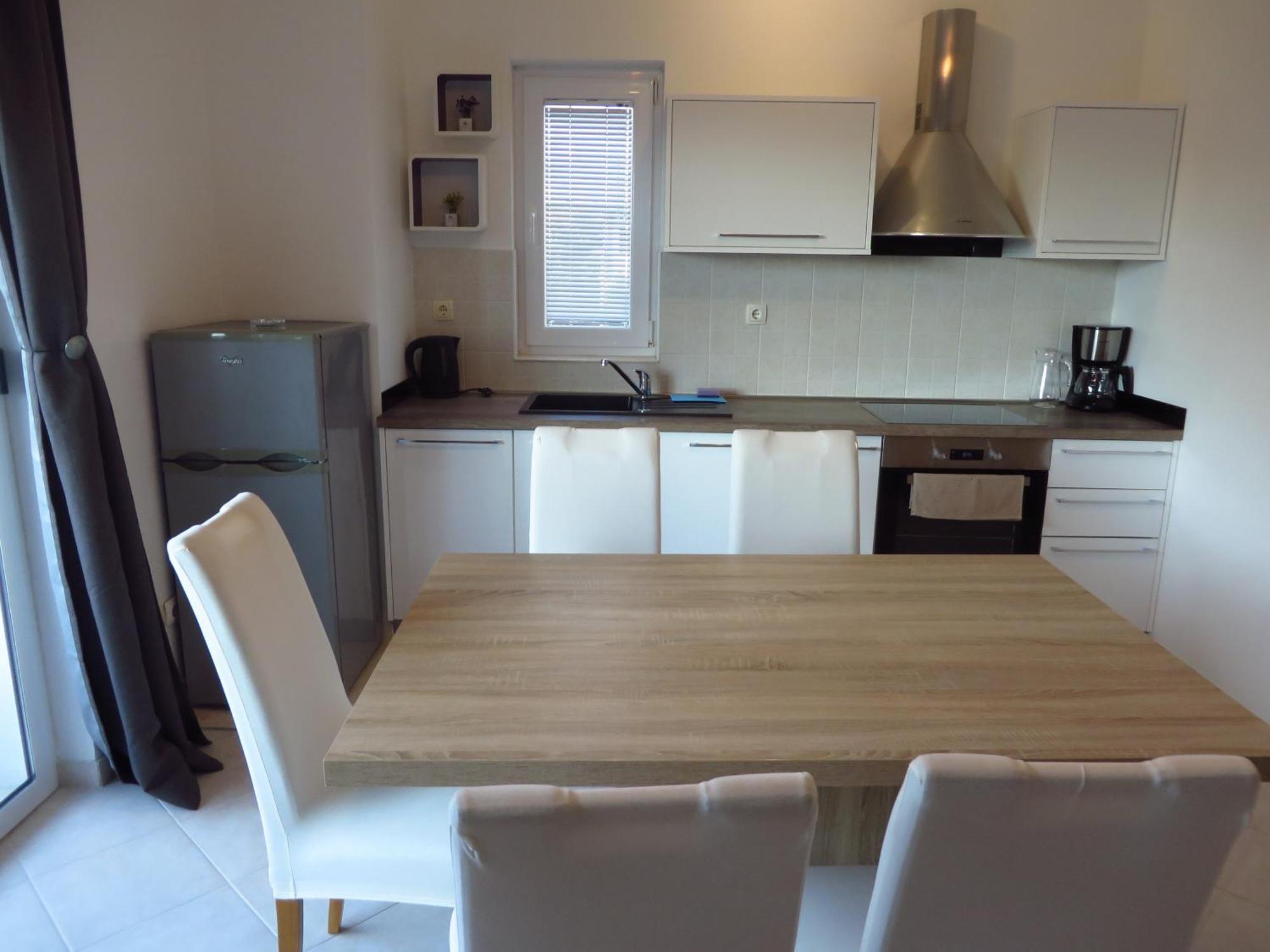 Antonija Apartments With Pool 비오그라드나모루 객실 사진