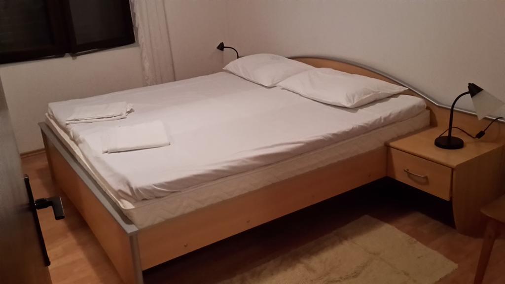 Antonija Apartments With Pool 비오그라드나모루 외부 사진