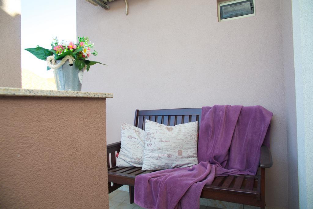 Antonija Apartments With Pool 비오그라드나모루 외부 사진