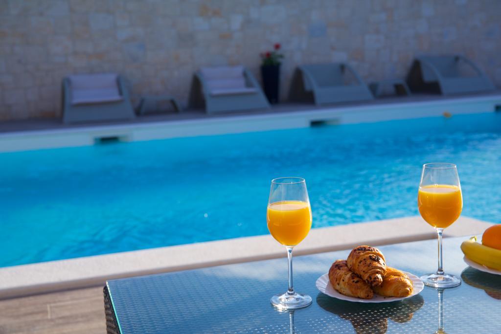 Antonija Apartments With Pool 비오그라드나모루 외부 사진