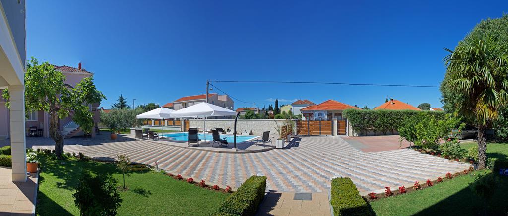 Antonija Apartments With Pool 비오그라드나모루 외부 사진